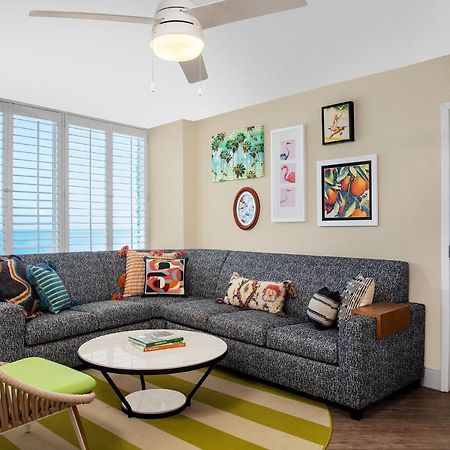 Bellwether Beach Resort St. Pete Beach Esterno foto