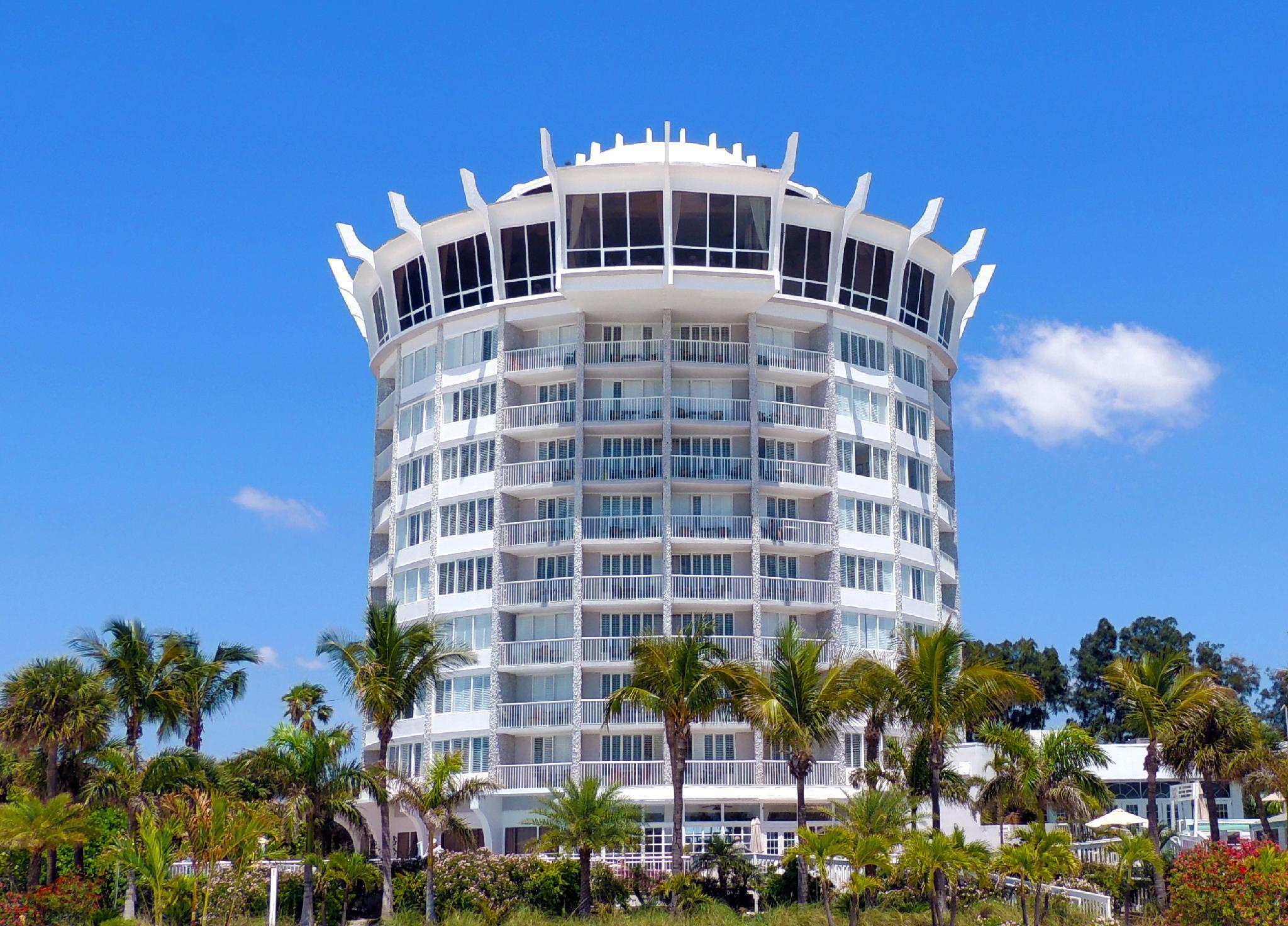 Bellwether Beach Resort St. Pete Beach Esterno foto