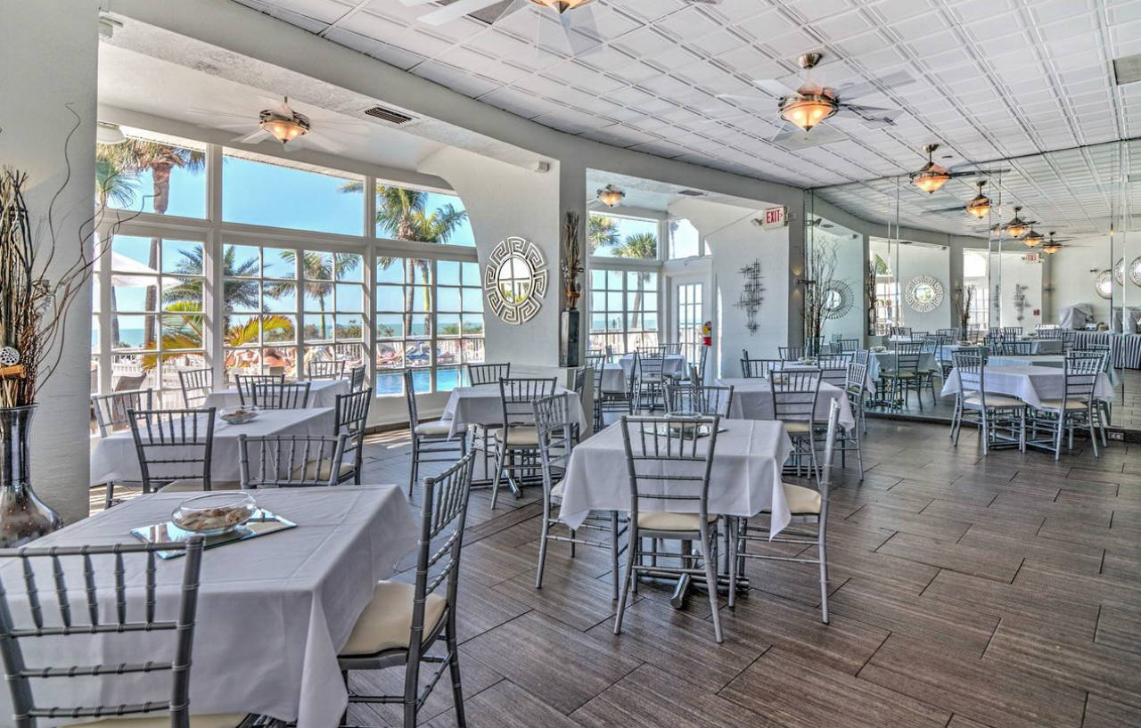 Bellwether Beach Resort St. Pete Beach Esterno foto